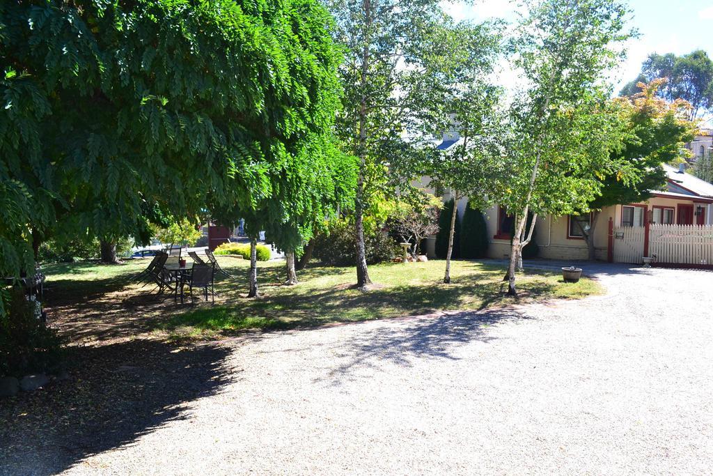 Colonial Bank Motel Omeo Ruang foto